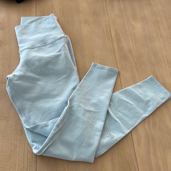 Alo Airbrush Leggings - Picture 2 of 3